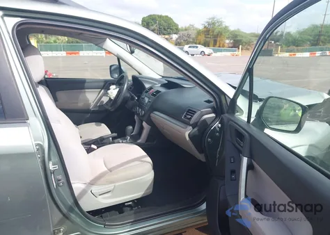 2015 Subaru Forester 2.5I Premium z USA, uszkodzony, nr VIN JF2SJADCXFH444823